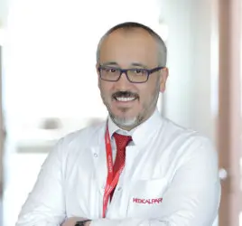 البروفيسور الدكتور أحمد تانر سنبل أخصائي علاج الأورام في أضنة_سيهان