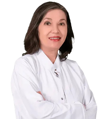 الدكتورة بيلما بايراكتار أخصائية الامراض الجلدية والتجميل في اسطنبول