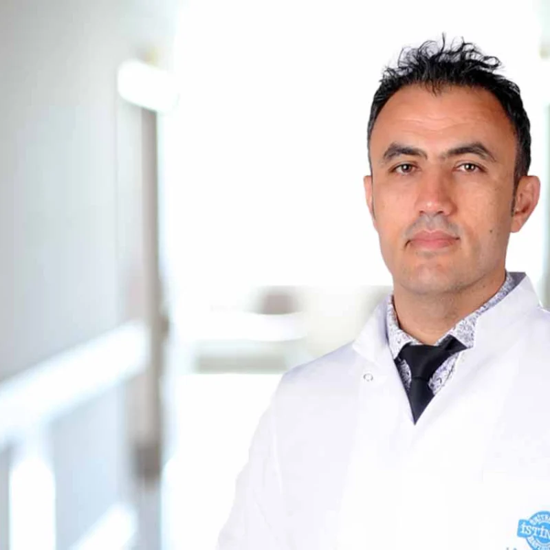 الدكتور مراد سوتشو بروفيسور الأمراض المعدية لدى الأطفال في اسطنبول