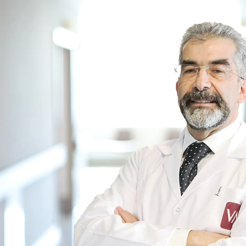 البروفيسور الدكتور عثمان يوكسل أخصائي امراض الجهاز الهضمي في انقرة
