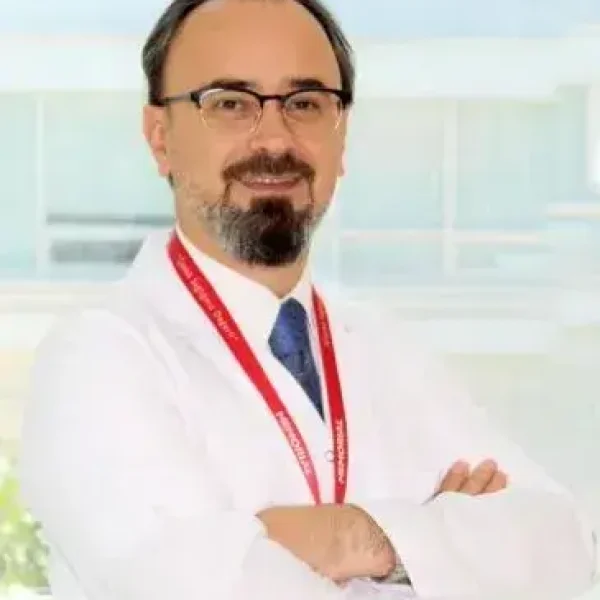 الدكتور تيومان إسكي تاشجي أوغلو أخصائي جراحة التجميل والترميم في قيصري