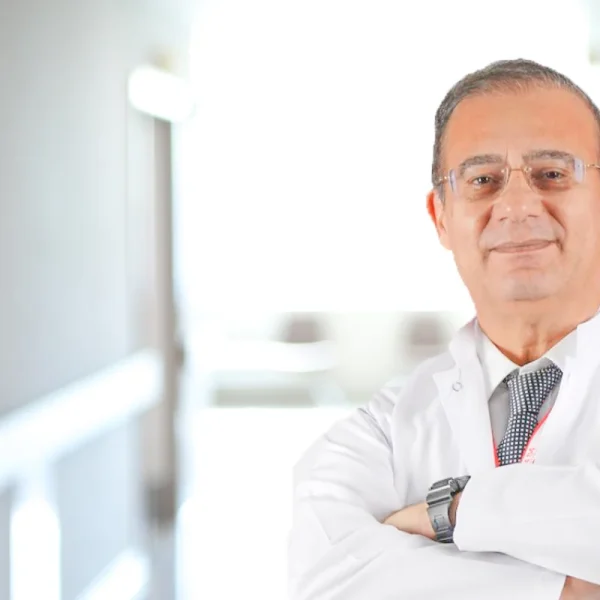 الدكتور مراد هالوك أوزكول أخصائي أنف أذن حنجرة في اسطنبول