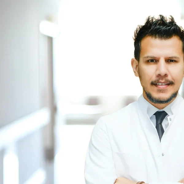 الدكتور مراد سرتان شاهين أخصائي الأنف والأذن والحنجرة في اسطنبول