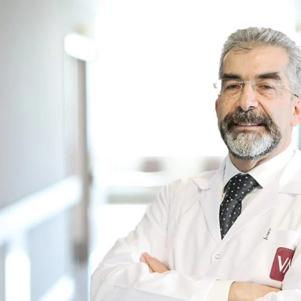 البروفيسور الدكتور عثمان يوكسل أخصائي امراض الجهاز الهضمي في انقرة