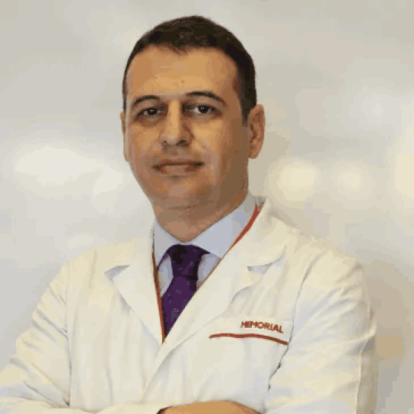 البروفيسور الدكتور علي أوتشغودر، جراحة العظام والكسور — Prof. Dr. Ali Öçgüder, Orthopedics and Traumatology - أنقرة